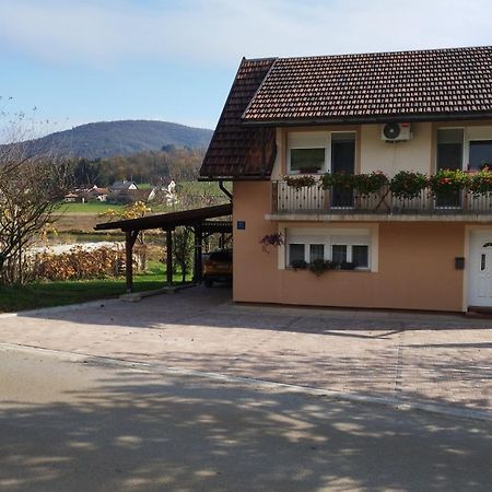 Izvor Appartement Ogulin Buitenkant foto