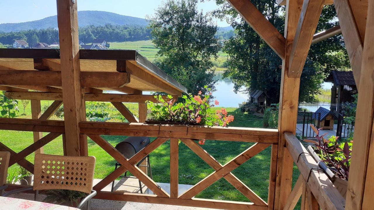 Izvor Appartement Ogulin Buitenkant foto