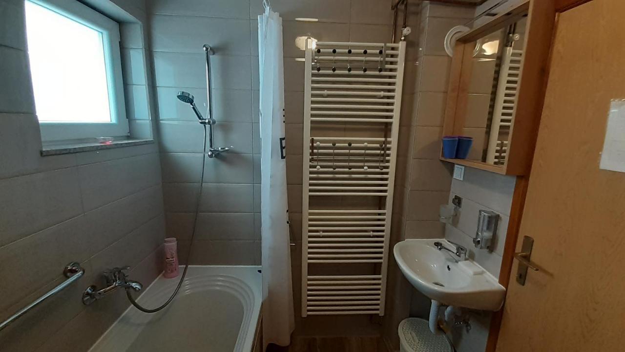 Izvor Appartement Ogulin Buitenkant foto