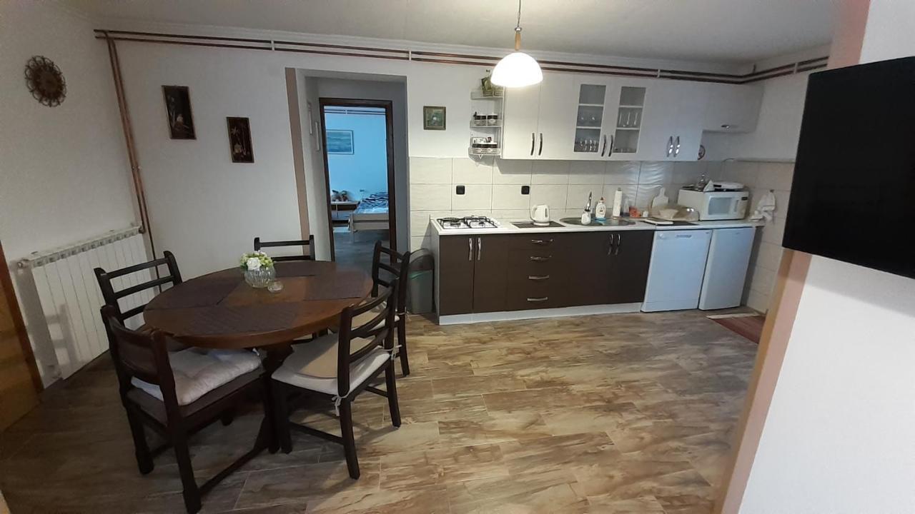 Izvor Appartement Ogulin Buitenkant foto
