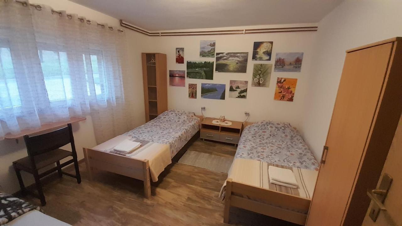 Izvor Appartement Ogulin Buitenkant foto