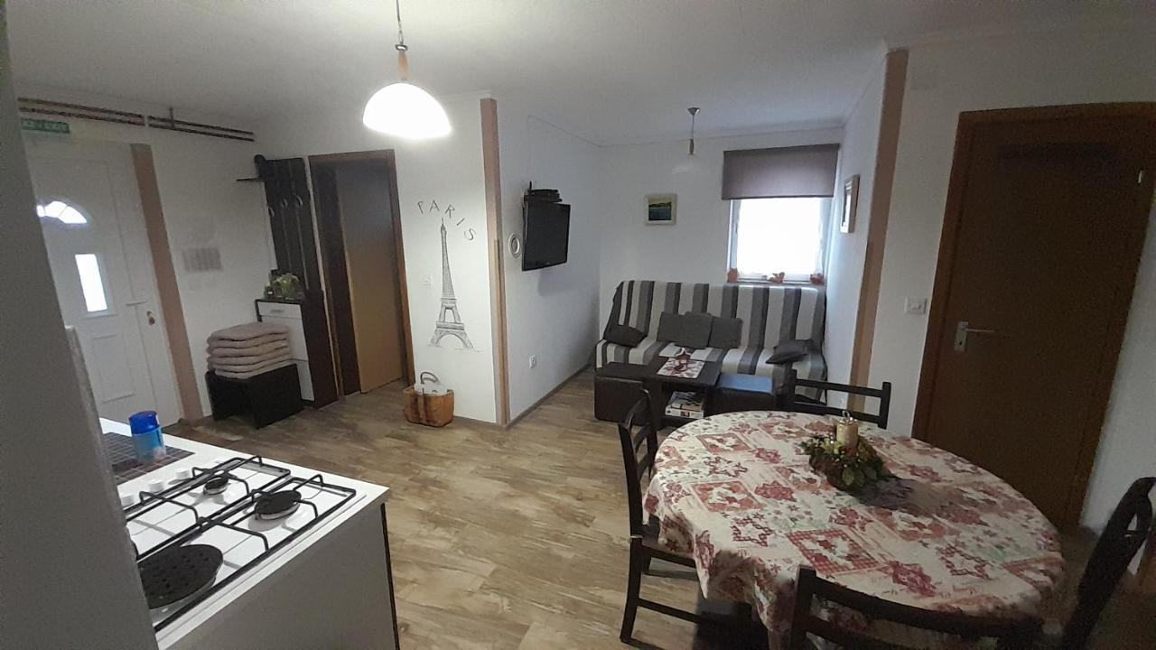 Izvor Appartement Ogulin Buitenkant foto
